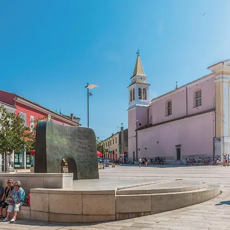 Jenny Br 1 Πόρετς