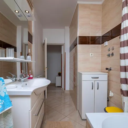 Jenny Br 1 Apartamento *