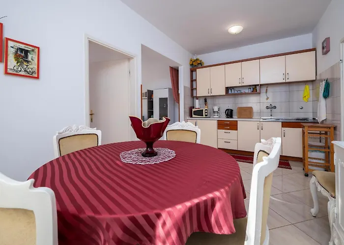 Jenny Br 1 Apartman Poreč
